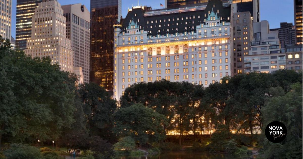 Se você busca uma experiência única, considere hotéis boutique com design exclusivo e atendimento personalizado, como o The Greenwich Hotel ou The NoMad Hotel.