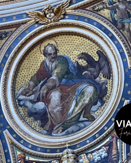 Afrescos na cúpula da Basílica de São Pedro