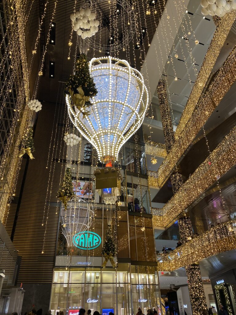 O Hudson Yards tem uma decoração que agrada adultos e crianças